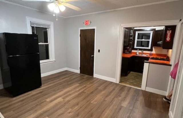 593 Plymouth Ave. - 1 st. FL