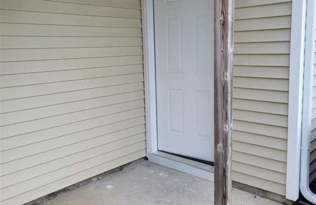 641 CROWS NEST Court