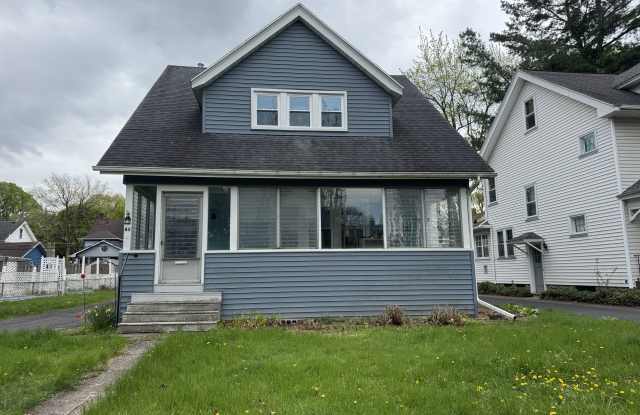 83 Navarre Rd