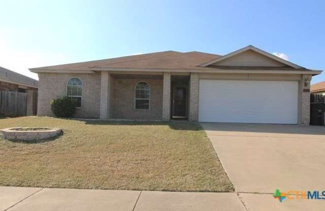 Photo of 1407 Saddle Drive