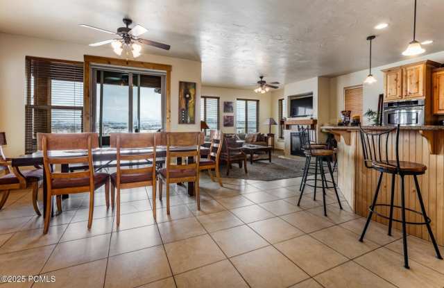 5657 N Bobsled Boulevard