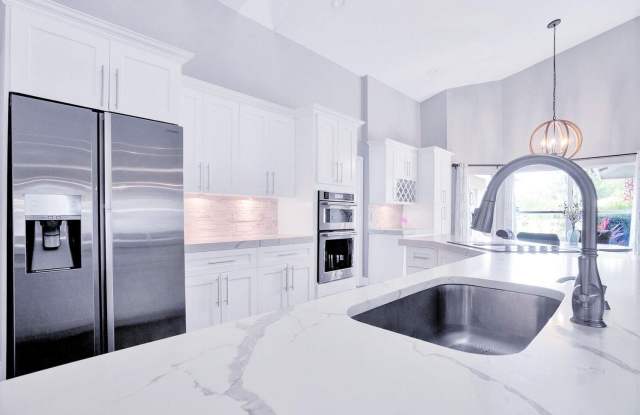 Photo of 1350 Longlea Terrace