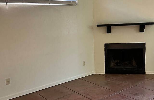 Glenn Street Casitas
