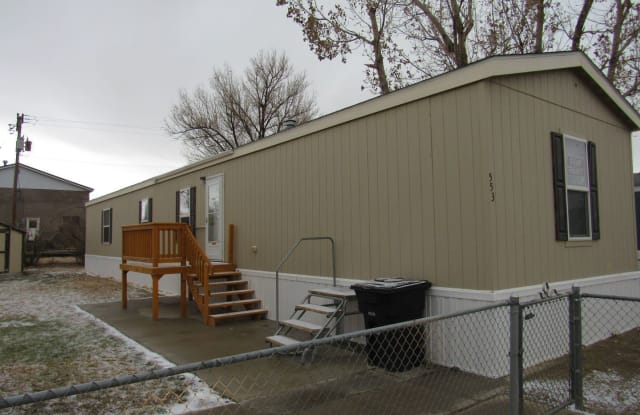 553 N 1st - 553 North 1st Avenue, Mills, WY 82604