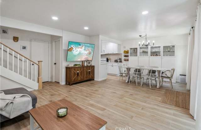 372 S Miraleste Drive