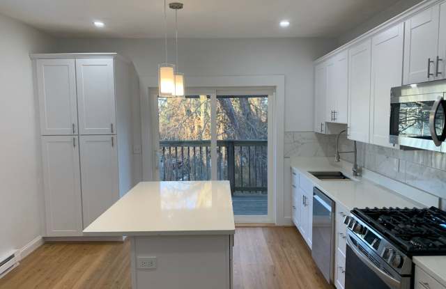 Photo of Awesome five bedroom apartment