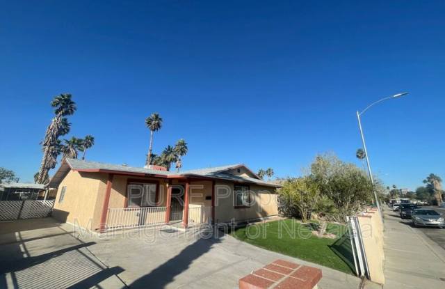 4686 Powell Ave - 4686 Powell Avenue, Paradise, NV 89121