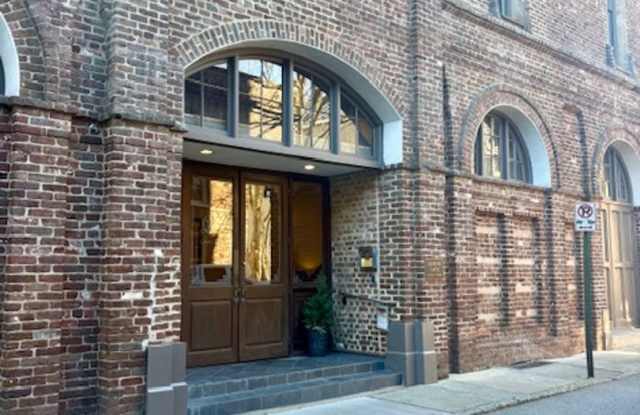 Historic Downtown Fully Furnished 2 Bedroom Condo