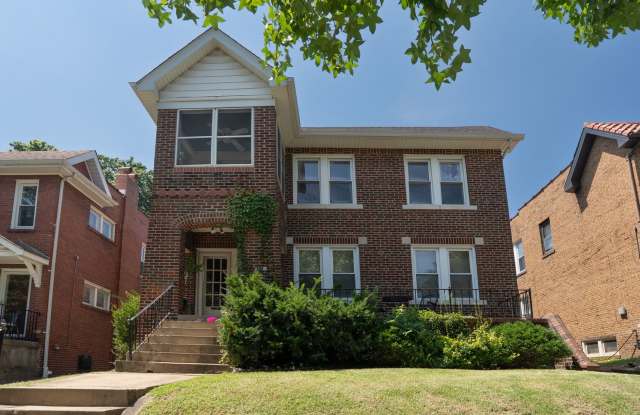 1115 Edward Terrace