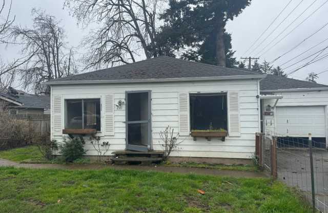216 North 12th Street, Springfield