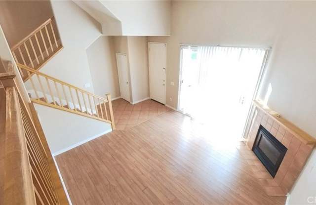 25709 Holiday Circle