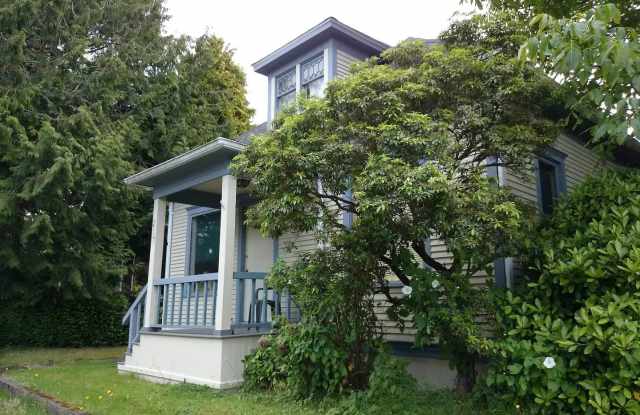 Photo of 2713 NW 65th St