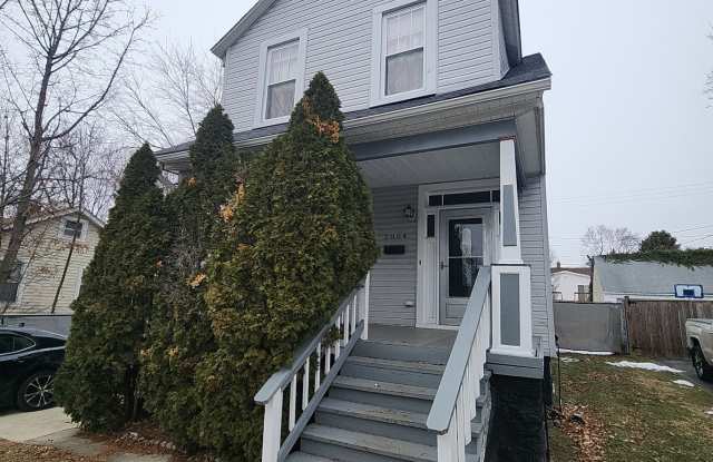 2804 Christopher Ave