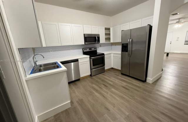 5610 NW 114 Place 108, Doral, FL 33178
