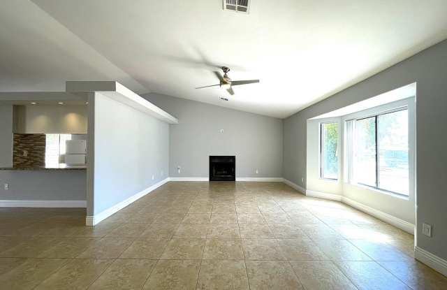 AVAILABLE NOW! 4 BED / 3 BATH home in Cathedral City!