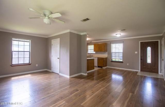 122 Via Don Ray Road