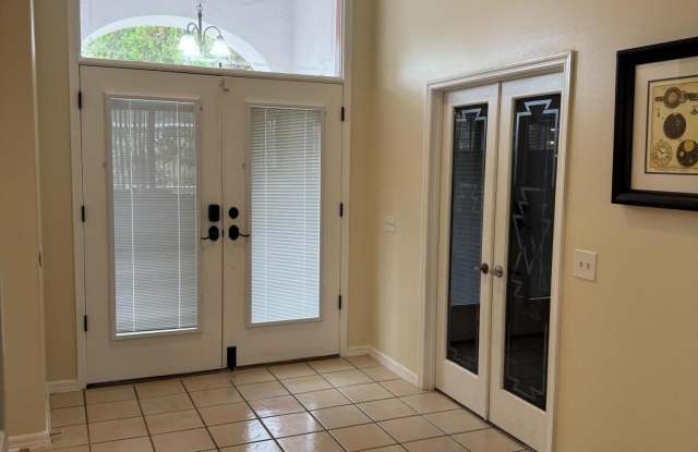 1872 SW Airoso Boulevard