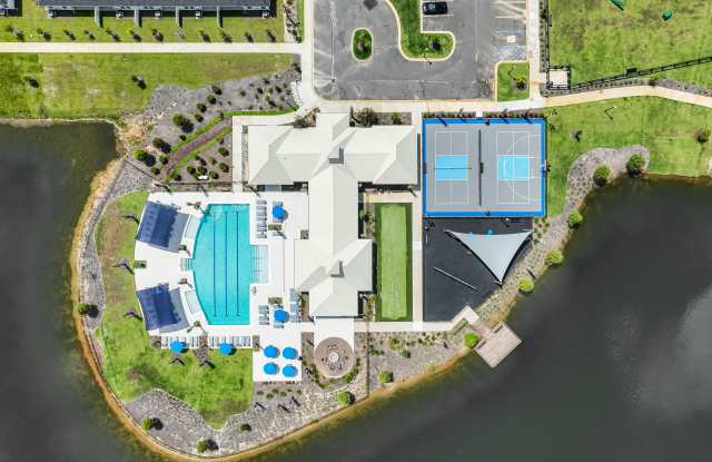 Clear Lake Reserve Townhomes