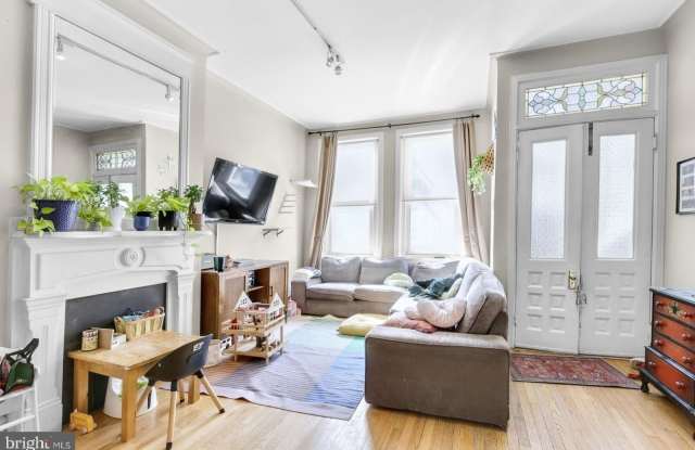 857 E THOMPSON STREET