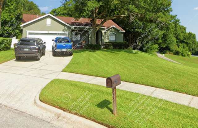 829 High Pointe Cir