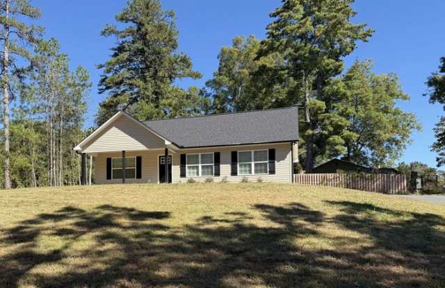 Photo of 635 Ben Higgins Road