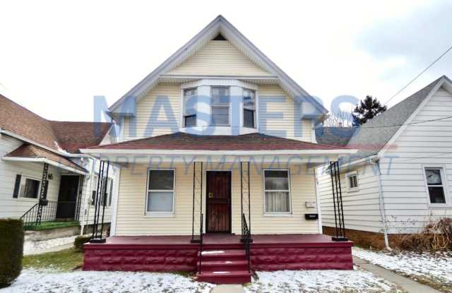 Spacious Rental | Convenient Central Location