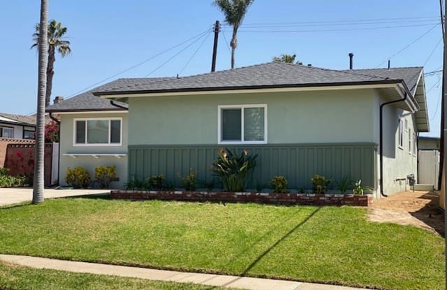 1130 Marvista Avenue - 1130 Marvista Avenue, Seal Beach, CA 90740