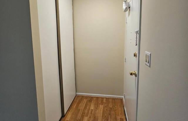 7723 DONNYBROOK Court unit: 6