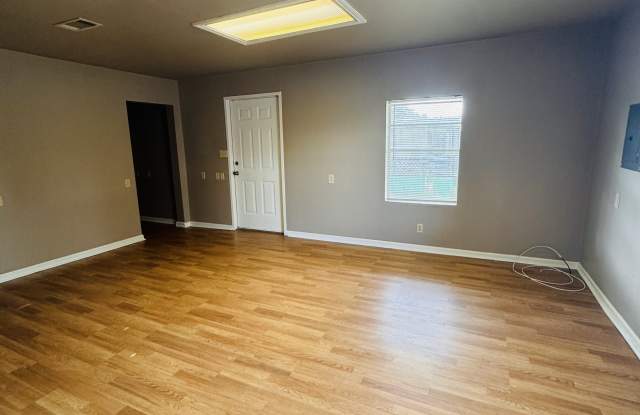 1925 Crockett Street Apt C