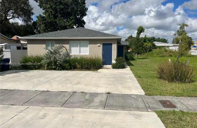 2119 NW 43rd St