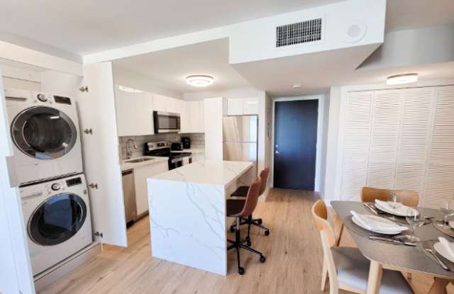 Photo of 14030 Biscayne Boulevard