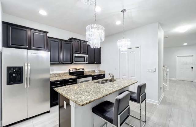 5432 NEW INDEPENDENCE PARKWAY