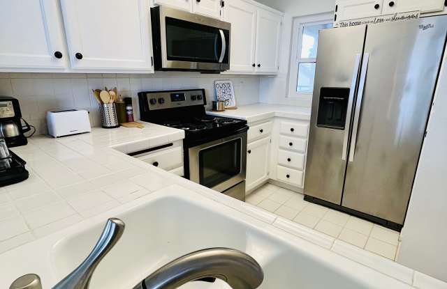 1200 Pacific Coast Hwy