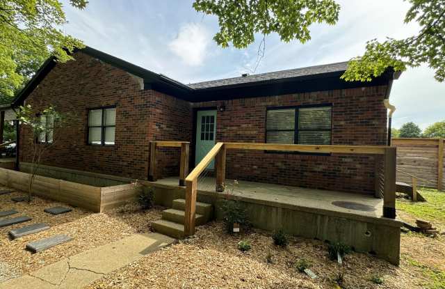 Photo of 15002 Old Taylorsville Rd unit: 2