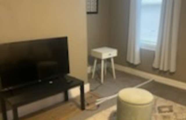 1812 Niggel Street - 2