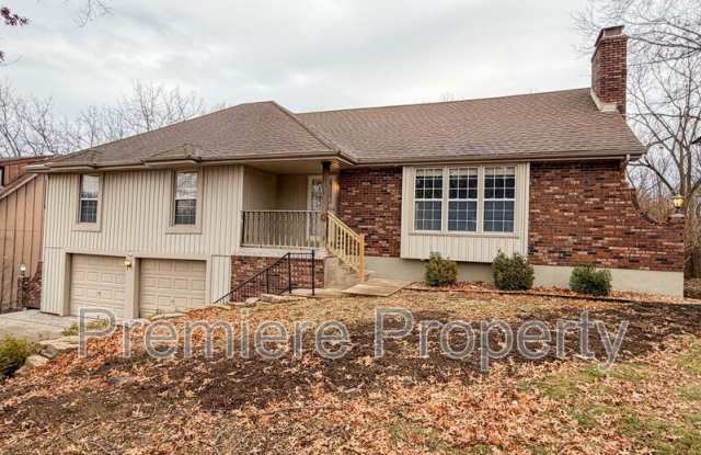 Photo of 1011 SW Lorman Dr