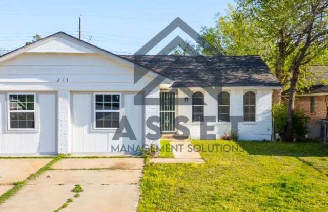 4 Bedroom Rent to Own Home Available!