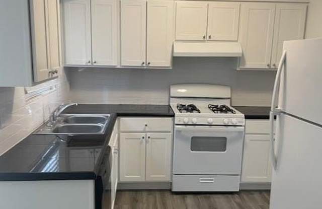 Photo of 1532 longeaton Drive