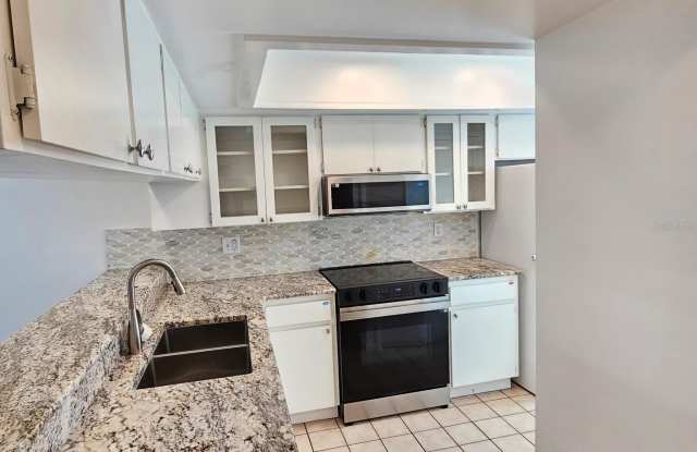 5155 GAINSVILLE DRIVE