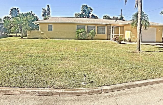 102 Waterview Ave - 102 Waterview Avenue, Lehigh Acres, FL 33936