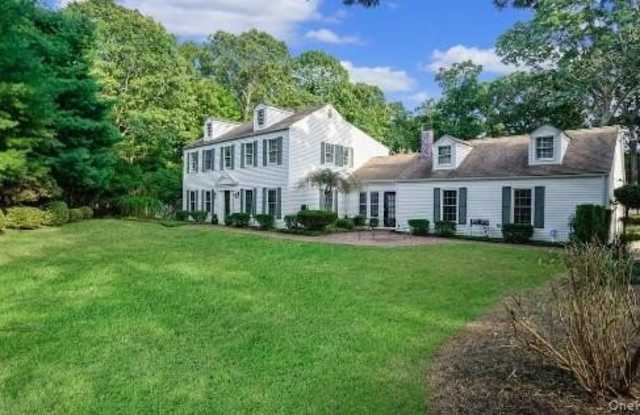 Photo of 2803 N Wading River Road