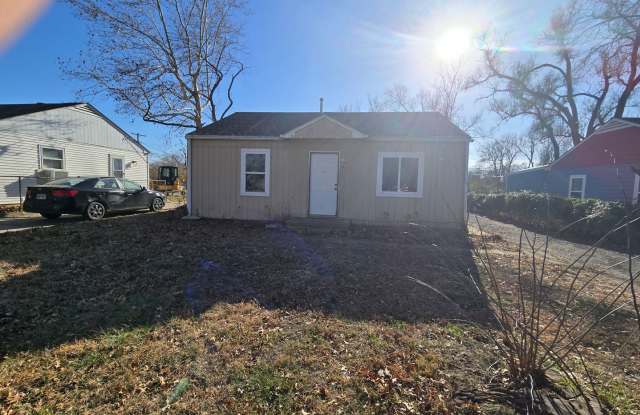 2 bed 1 bath house!