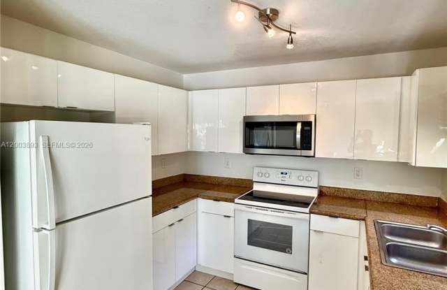 2206 NW 170th Ave