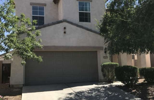 2 Story- 3 Bedroom- Gorgeous Pool! photos photos