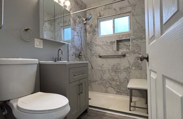 4040 W 23rd