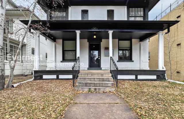 1147 North Marion Street