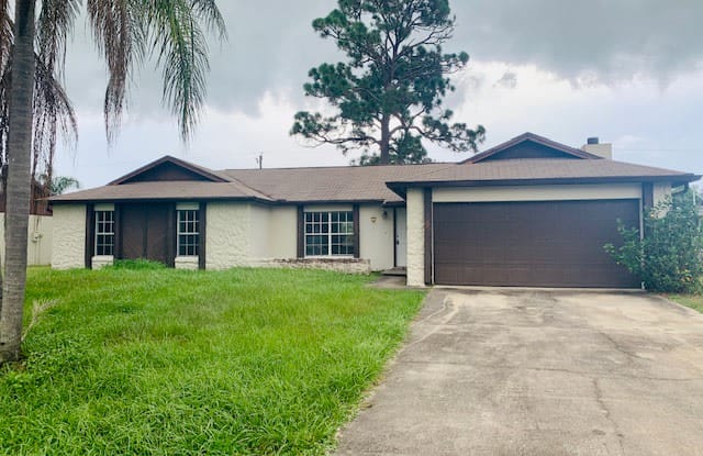 249 Cory Ave NE - 249 Cory Avenue Northeast, Palm Bay, FL 32907