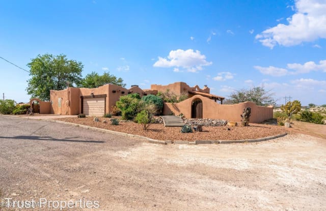 3350 Longview Lane - 3350 Longview Lane, Las Cruces, NM 88012