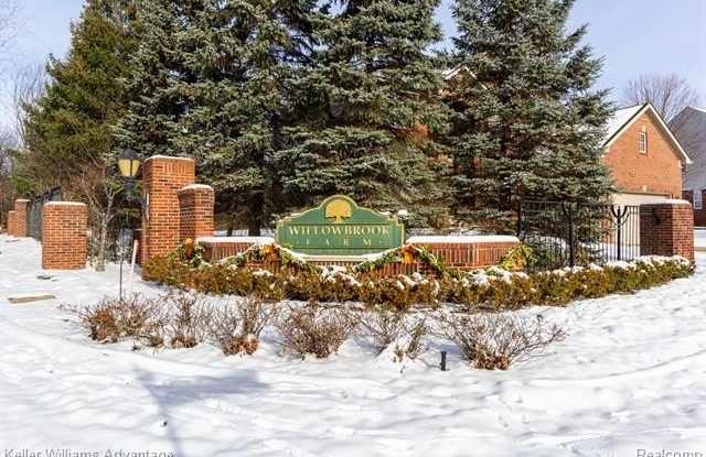 24975 Bloomfield Court