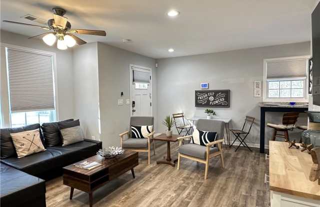 Photo of 285 Whitaker Circle NW